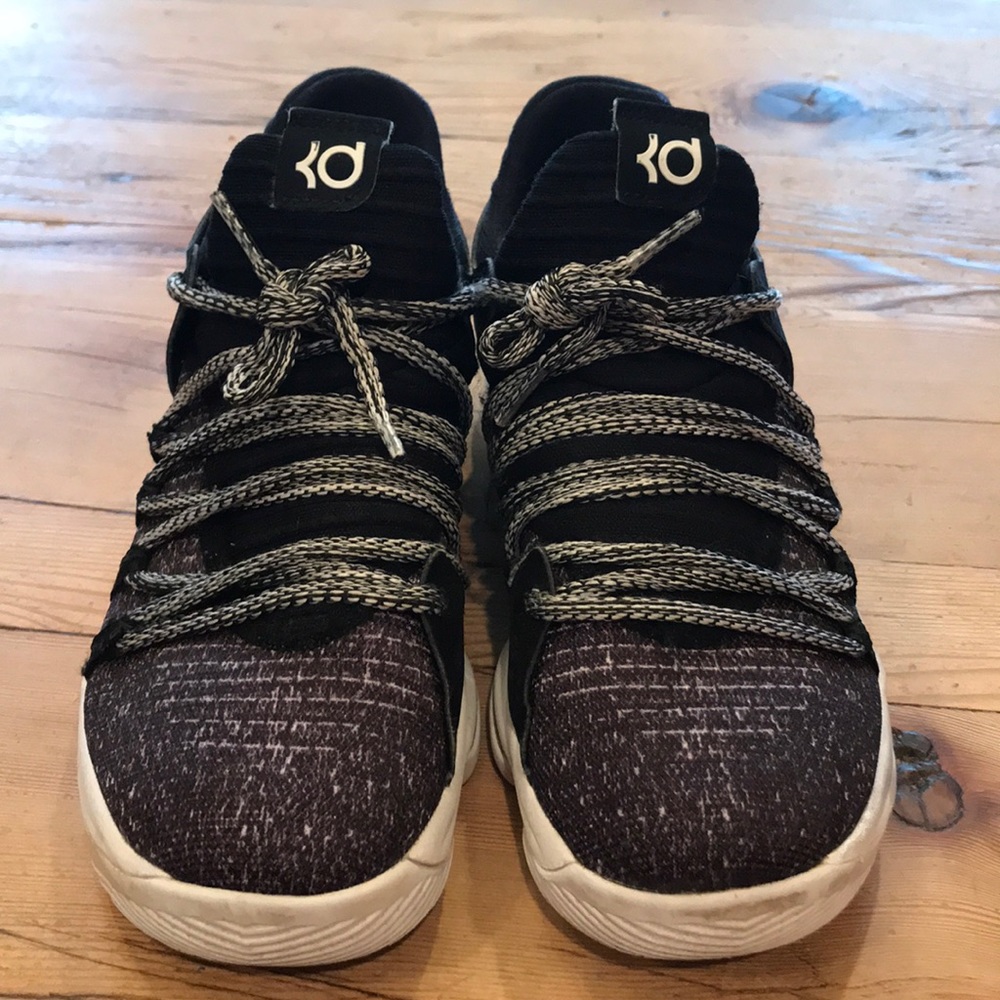 Nike KD basketball shoes